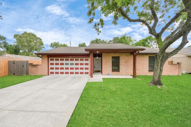 Primary Photo - 2614 Cobble Ridge Dr