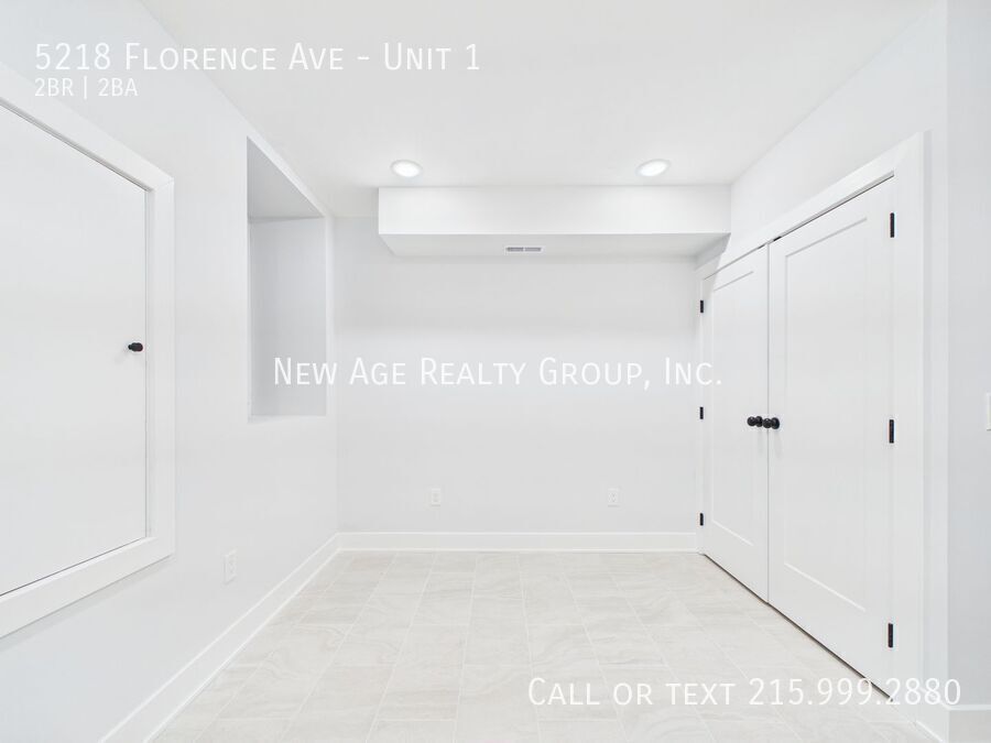 Building Photo - 5218 Florence Ave