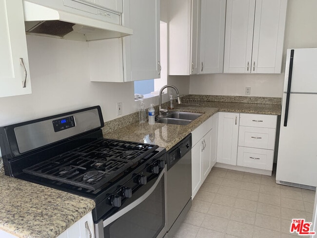 Building Photo - 2807 Glendon Ave