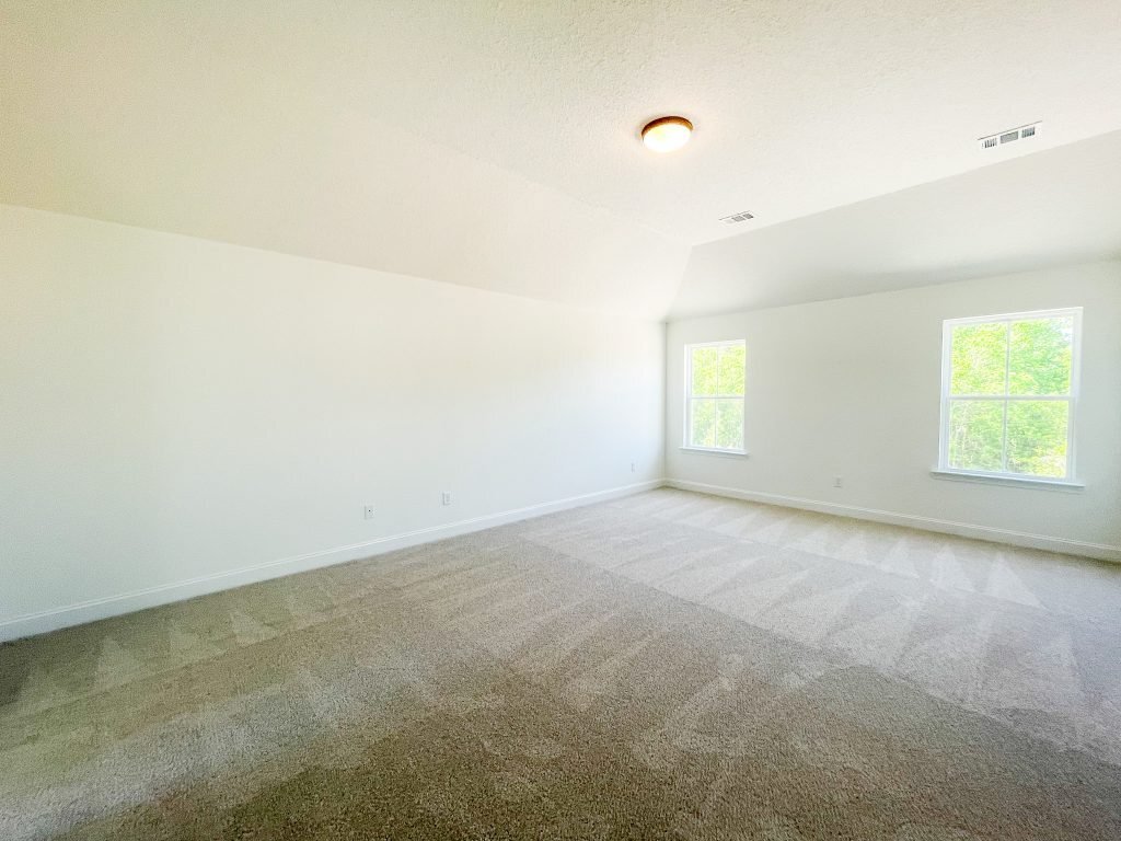 Building Photo - 549 Meloney Dr