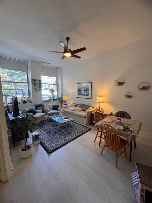 Building Photo - 48 Forest St