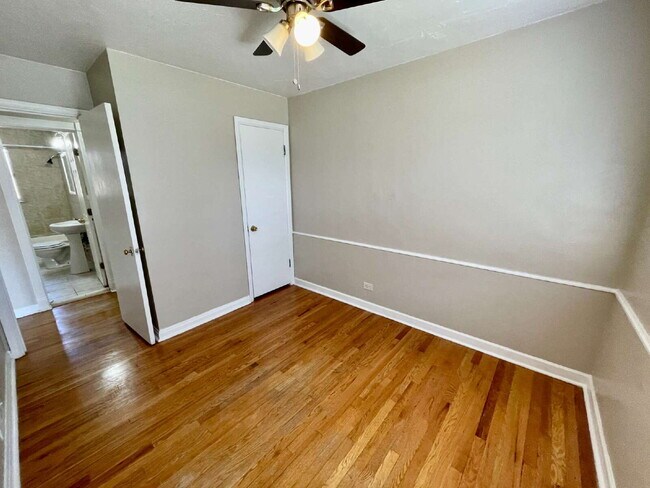 Building Photo - 3 Bed 1 Bath Ranch in North Park Hill! (Available Immediately)