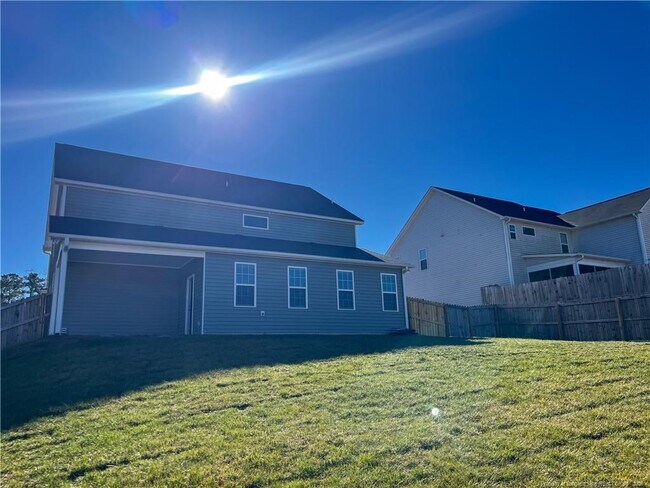 Building Photo - 155 Silk Oak Dr