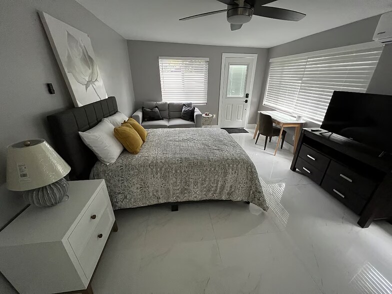 Building Photo - 3163 NW 29th St