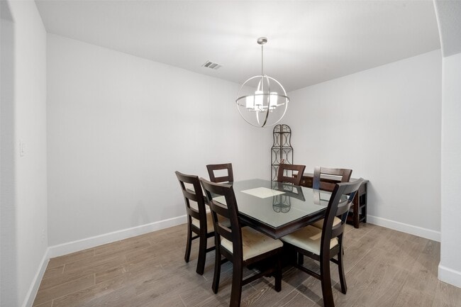 Building Photo - 221 Patina Sorrel Dr