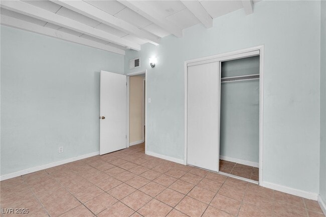 Building Photo - 710 N 10th St