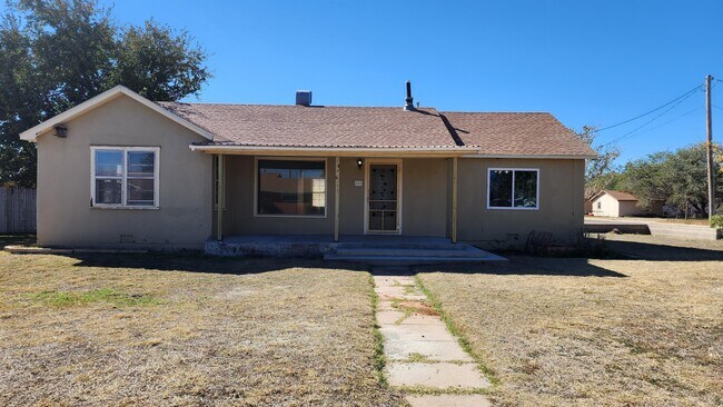 Primary Photo - 800 S Elgin Ave