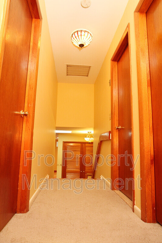 Building Photo - 9 Ivy Terrace