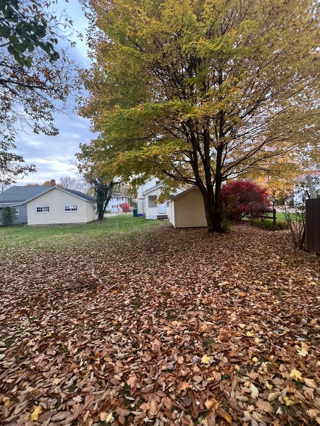 Building Photo - 3 Bedroom house in Girard