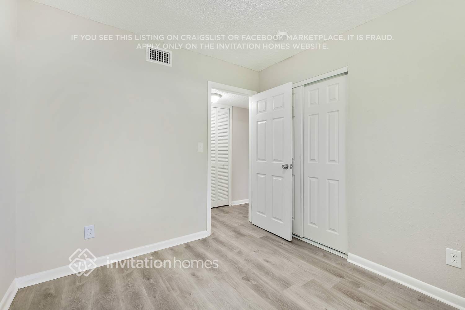 Building Photo - 4853 Clyde Dr