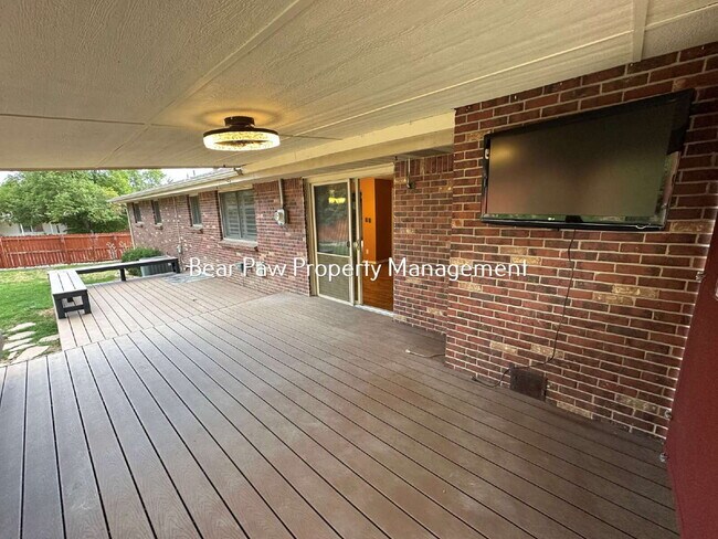 Building Photo - Spacious 5-Bedroom Retreat in Golden, CO