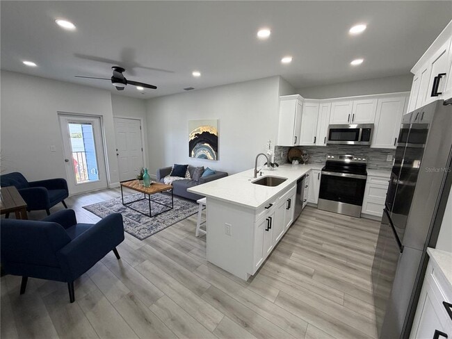 Building Photo - 13117 4th St E