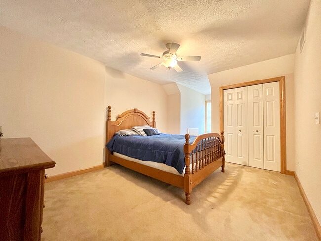 Building Photo - 6286 Fenn Rd