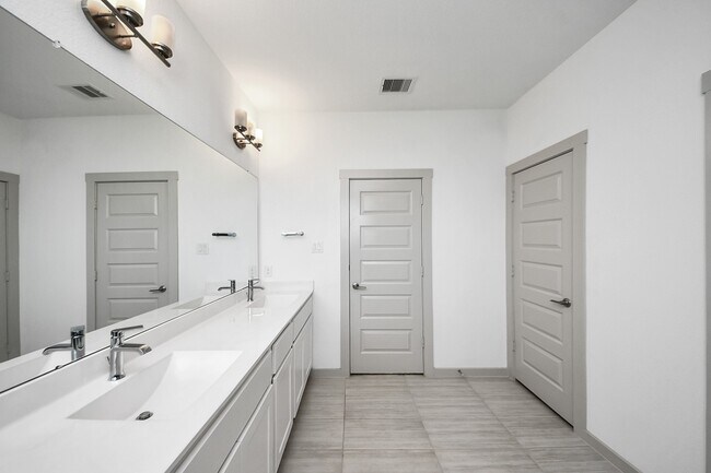 Building Photo - 3014 Jackmans Diamond