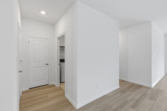 Building Photo - 3407 Copperwood Dr