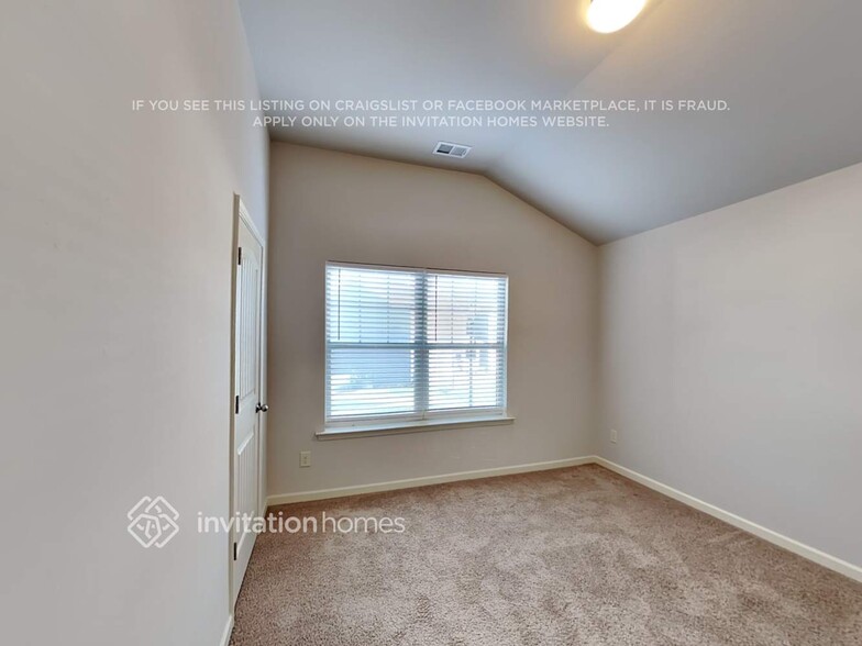 Building Photo - 665 Georgia Way