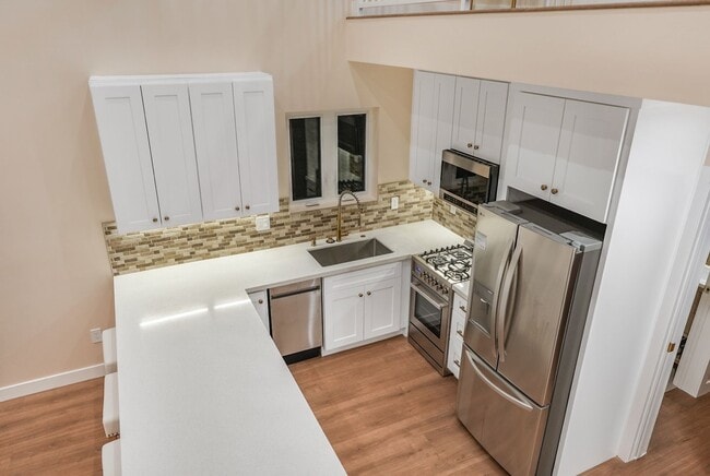 Building Photo - 11554 Arminta St