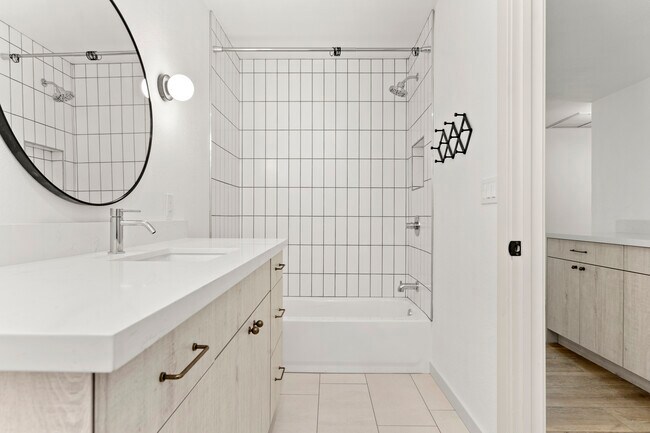 Building Photo - 6021 E Acoma Dr