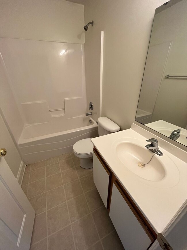 Building Photo - 1911-A/B Tabor Village Dr.