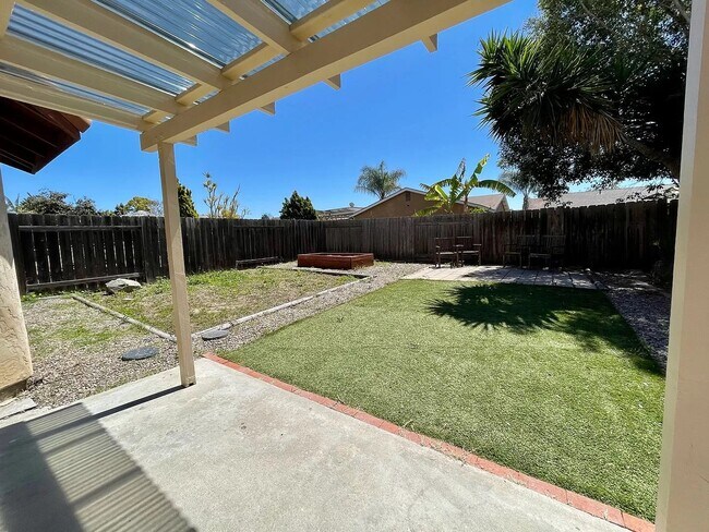Building Photo - 7573 Flower Meadow Dr