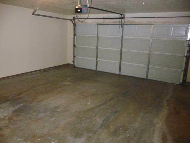 Building Photo - 114 SE Trenton Rd