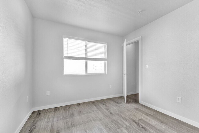 Building Photo - 6823 Noah Ct