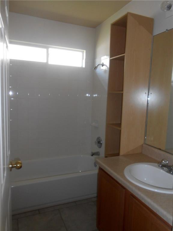 Building Photo - 2721 Breezy Point Cove