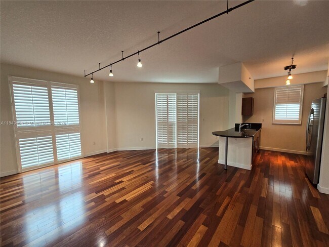 Building Photo - 7275 SW 89th St