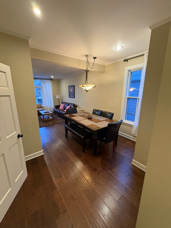 Building Photo - 3238 N Hoyne Ave