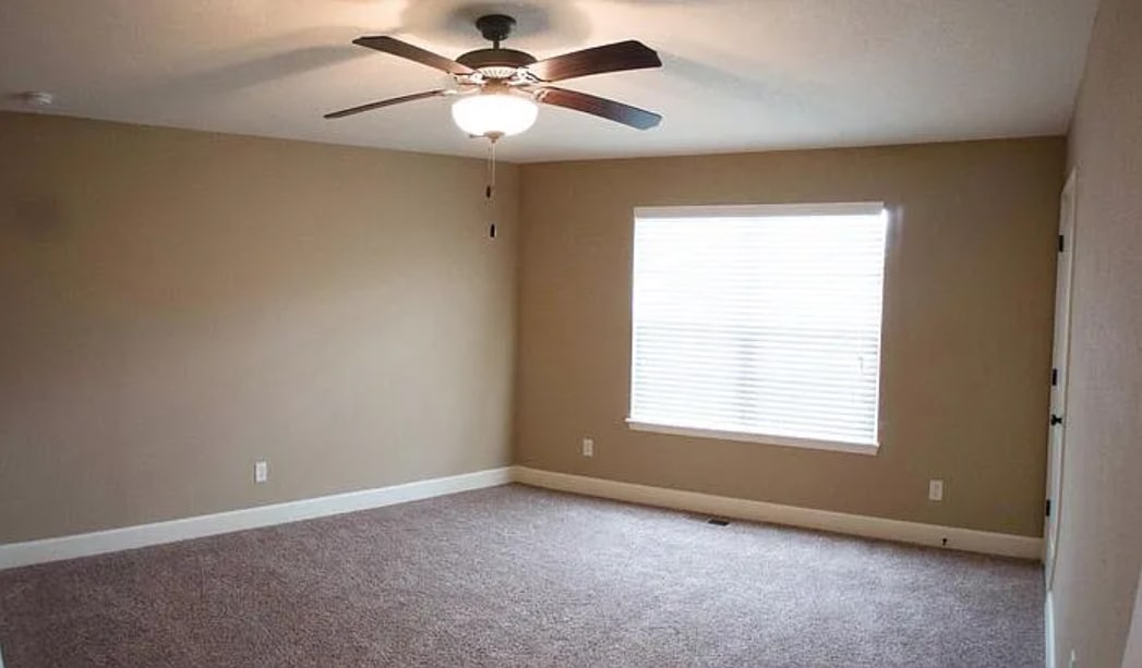 Building Photo - 2176 SW Timbertrace Ln