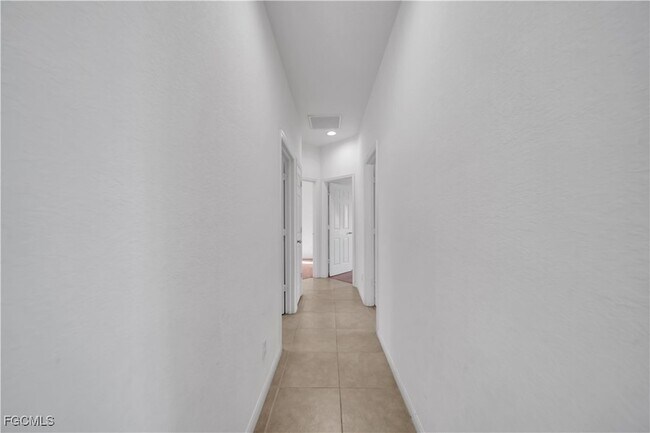 Building Photo - 8125 Silver Birch Way