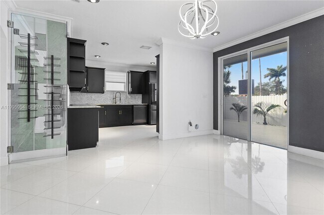 Building Photo - 2424 SW 152nd Path