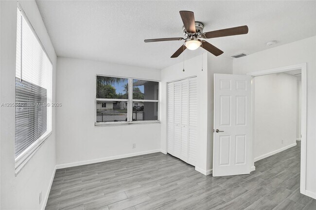 Building Photo - 5900 NW 19th St