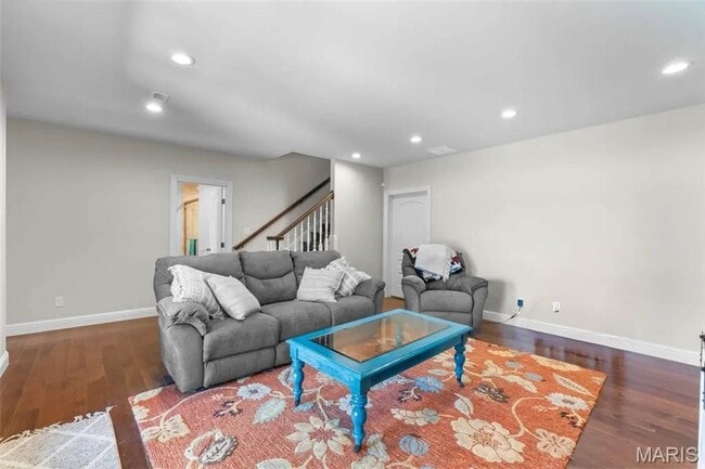 Building Photo - Stunning Custom-Built 4 Bedroom Duplex in East Jackson School District