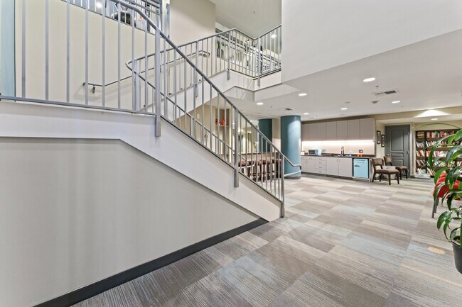 Building Photo - San Diego- Downtown- La Vita – Little Italy Condo- Townhome Style for Rent