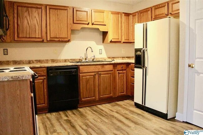 Building Photo - 13923 Hurstland Dr SW