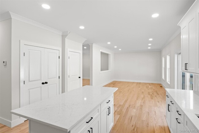 Building Photo - 557 Canal Rd