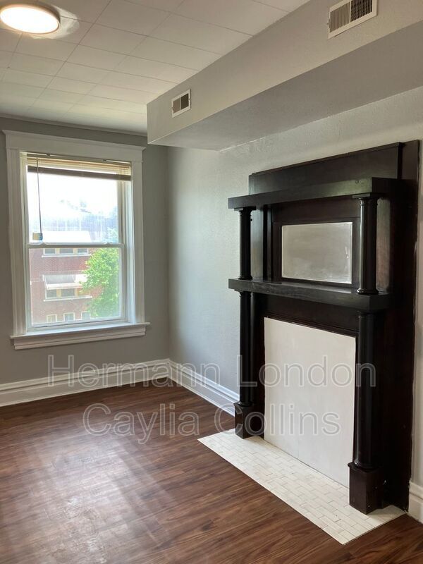 Building Photo - 3715 Bamberger Ave