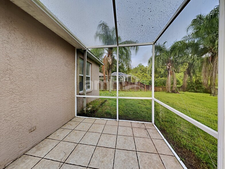 Building Photo - 10318 Goldenbrook Way