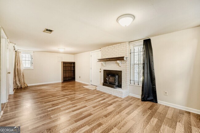 Building Photo - 3160 Kipling Dr