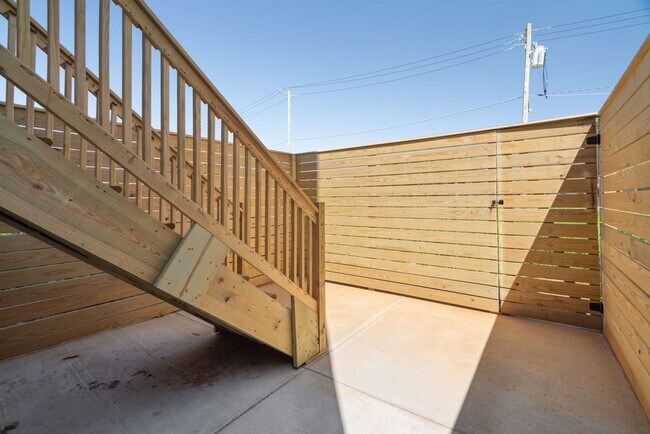 Building Photo - 2429 N 3rd St