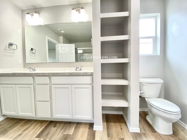 Building Photo - Beautiful Home in South Nampa