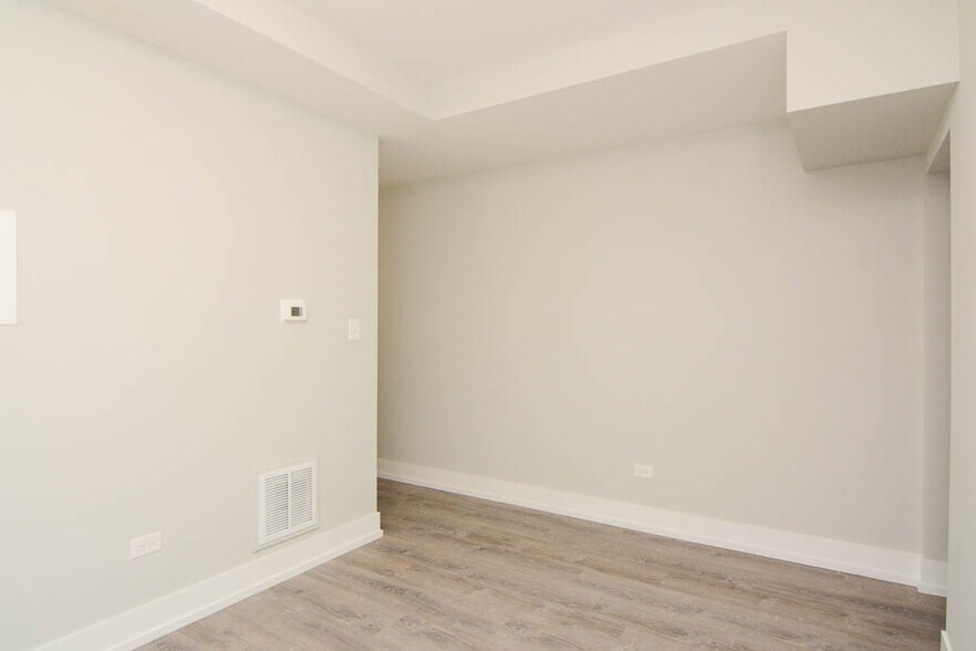 Building Photo - 1128 Maple Ave