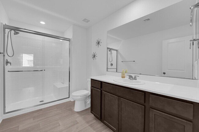 Building Photo - Don't miss out on this cozy 3-bedroom, 2-story home that's ready for you to move in!