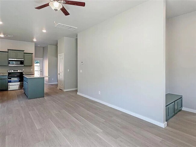 Building Photo - Stunning Brand-New 3 Bed, 2 Bath Home for ...