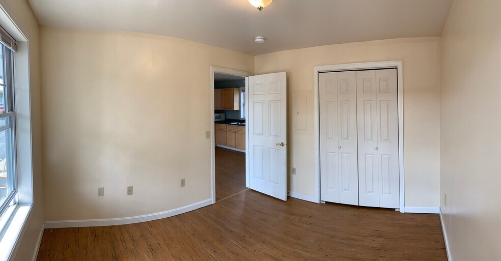 Building Photo - 89 Kinney Dr