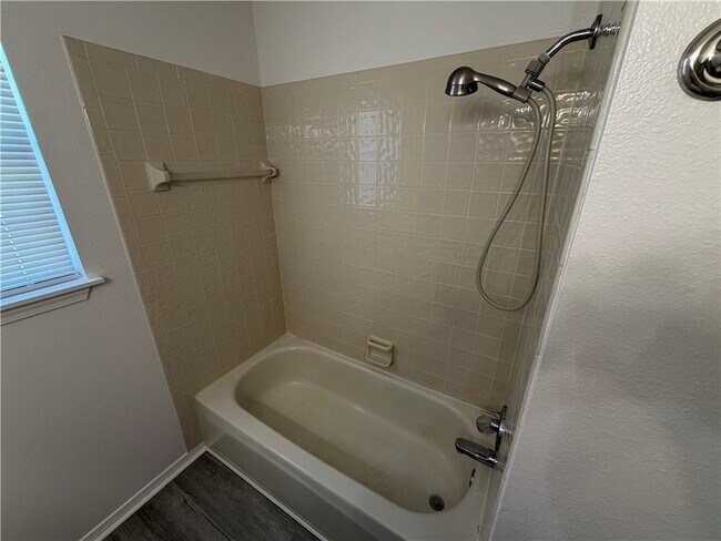 Building Photo - 1272 Tradition Ave