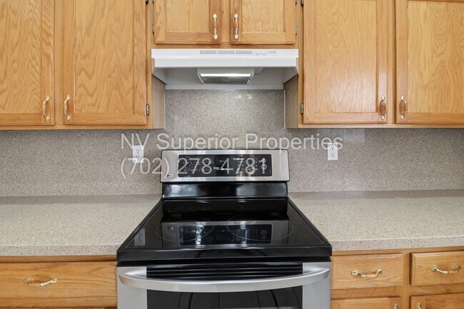 Building Photo - NW!! Single Story!!! 3 Car Garage!!  2 Masters!!! Low Maintenance desert landscape front yard!!  ...