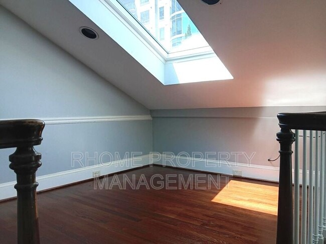 Building Photo - 1078 Piedmont Ave NE