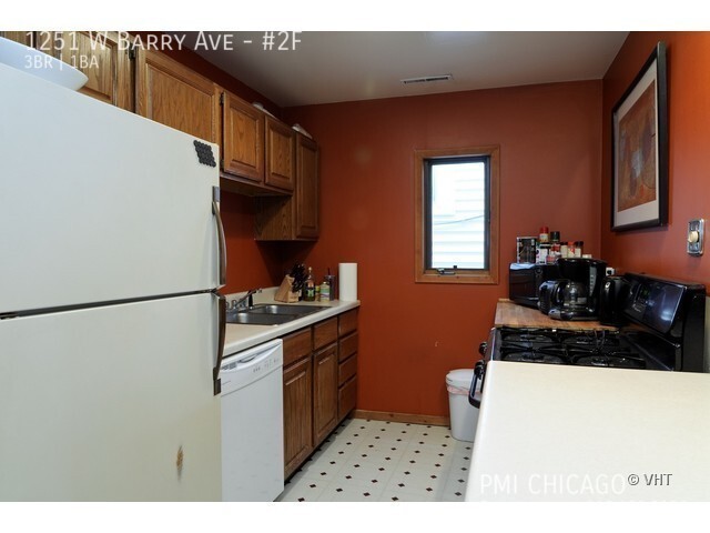 Building Photo - 1251 W Barry Ave